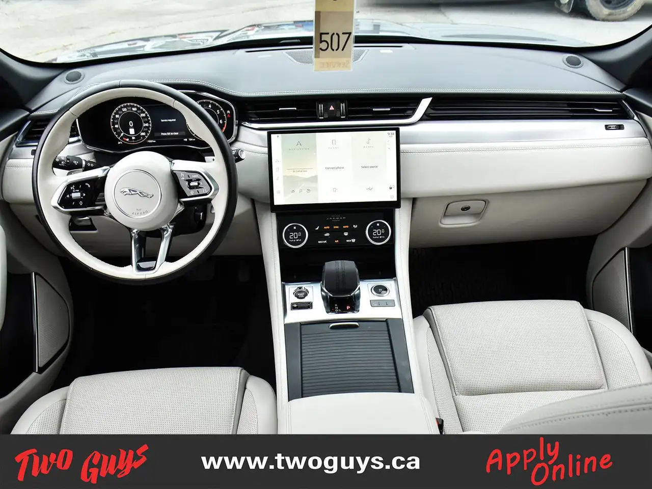 Jaguar F-Pace - Image 18