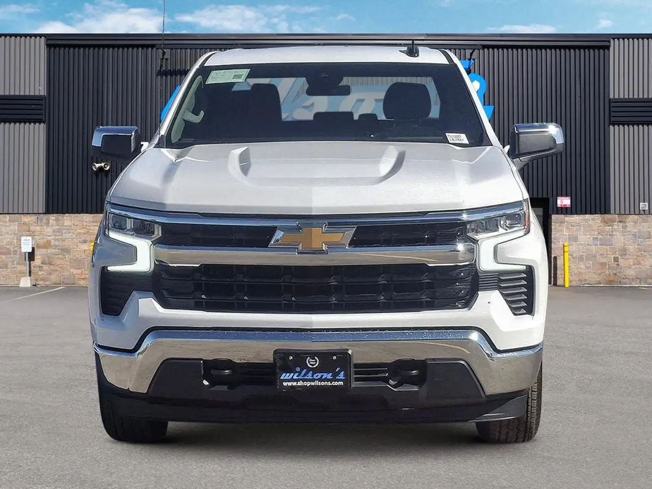 Chevrolet Silverado 1500 - Image 8