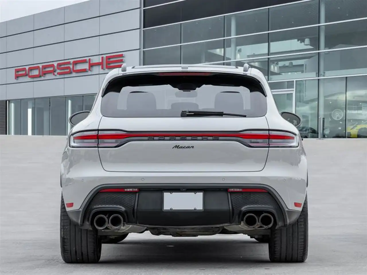 Porsche Macan - Image 5