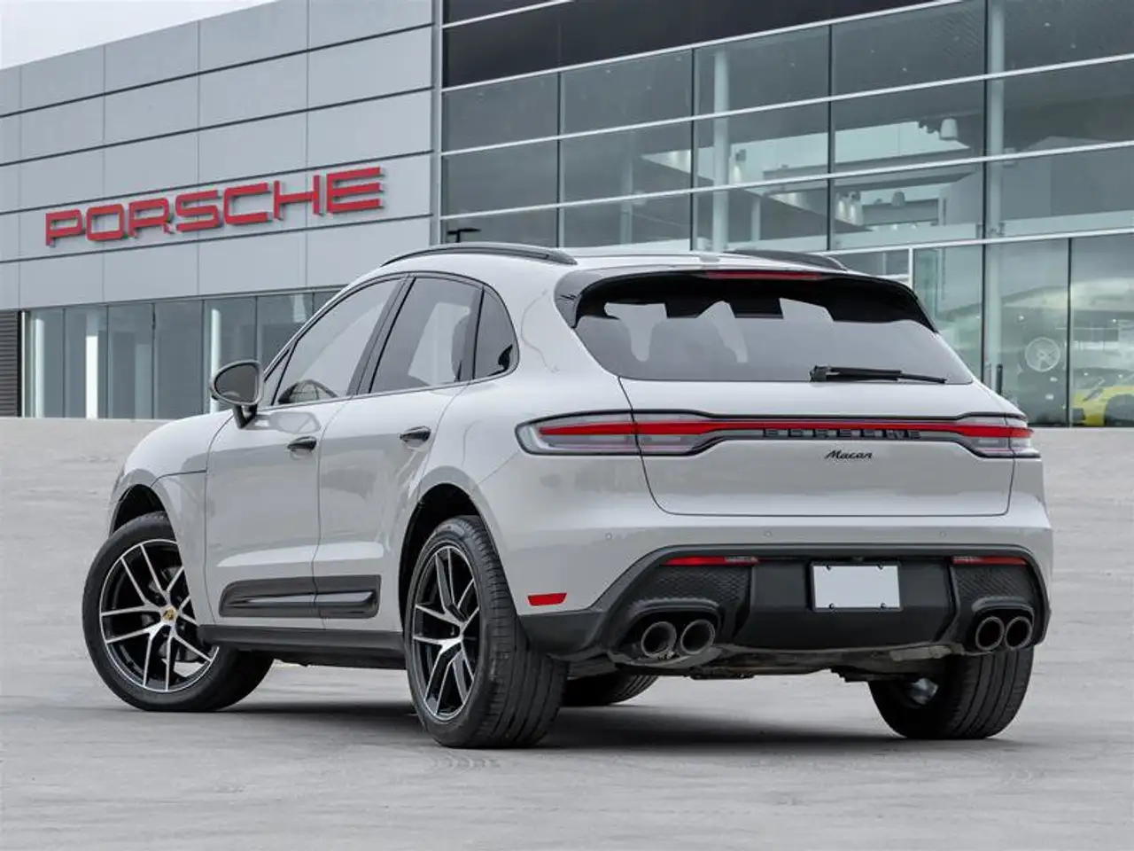 Porsche Macan - Image 4