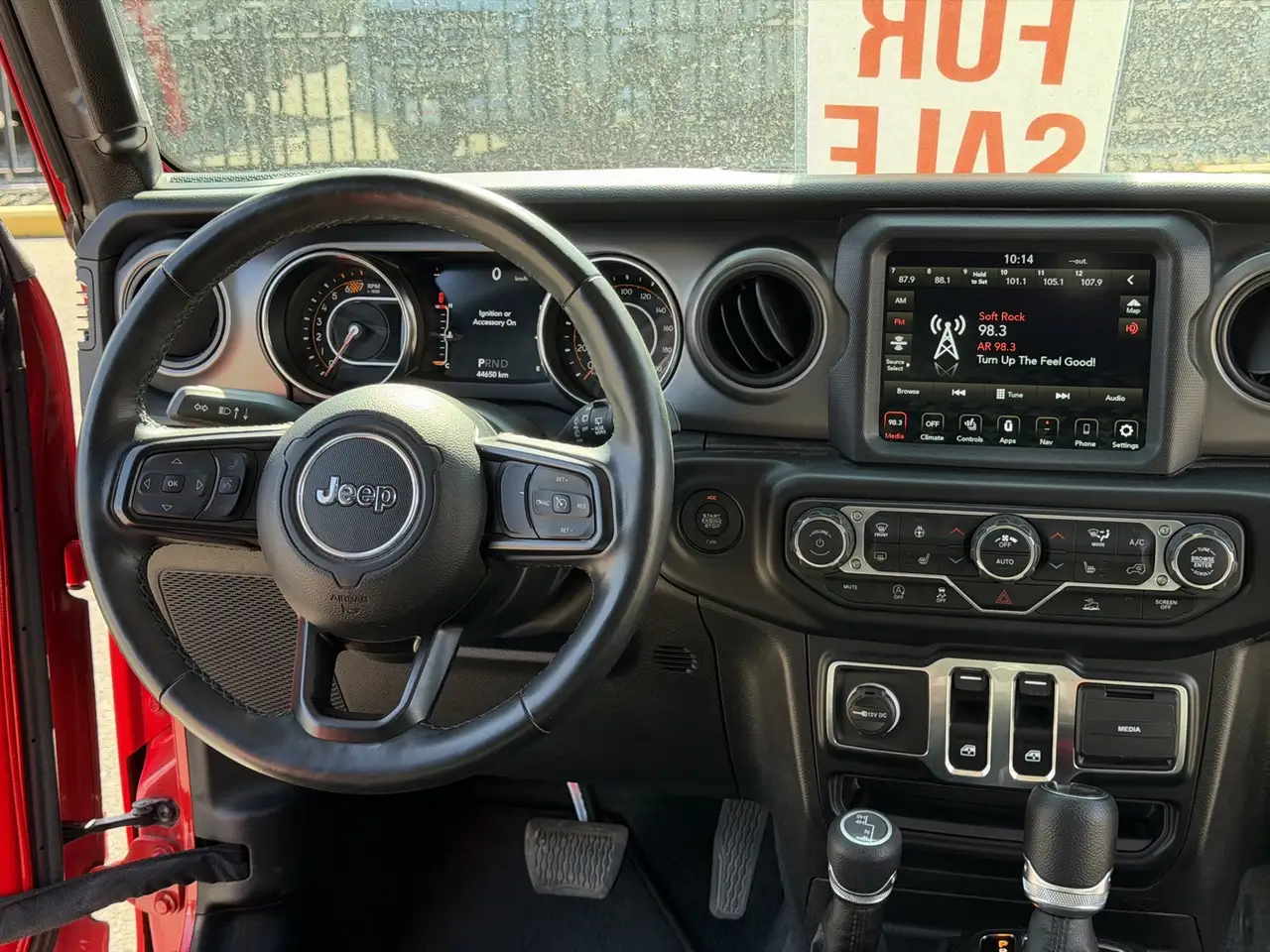 Jeep Wrangler - Image 16