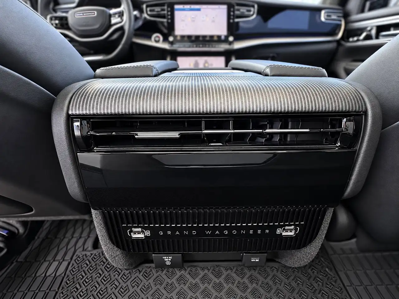 Jeep Grand Wagoneer - Image 19