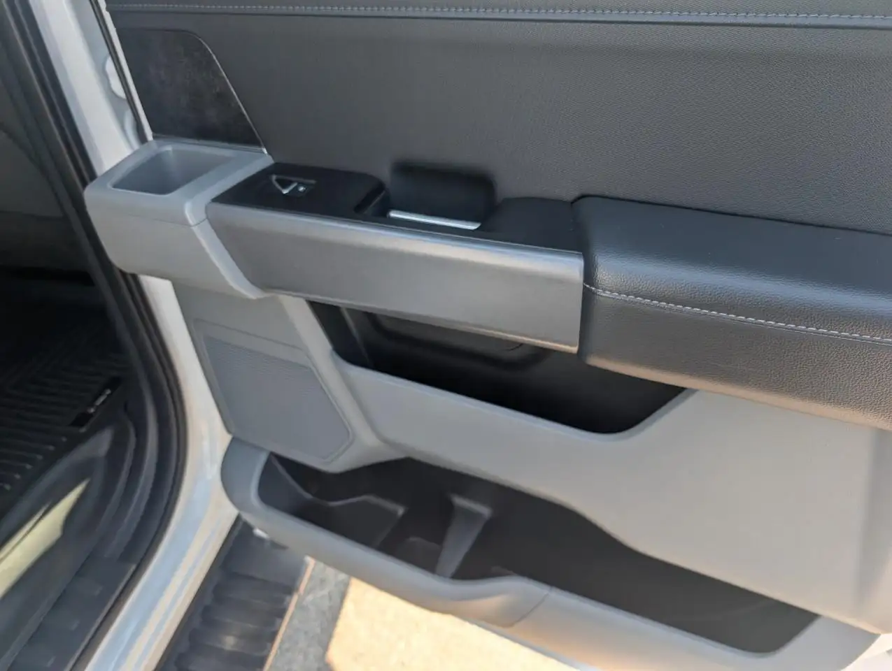 Ford F-150 - Image 15