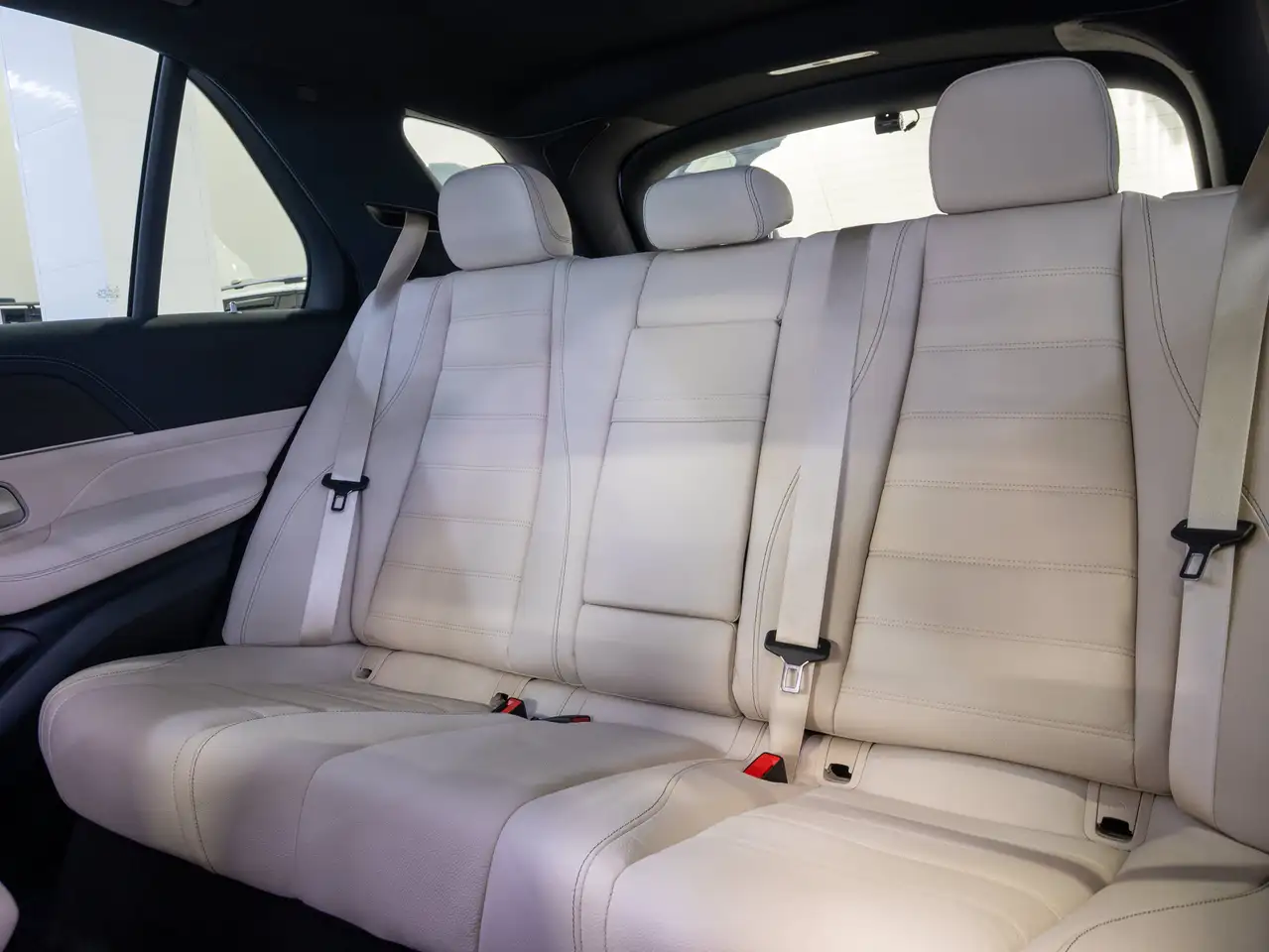 Mercedes-Benz GLE - Image 15