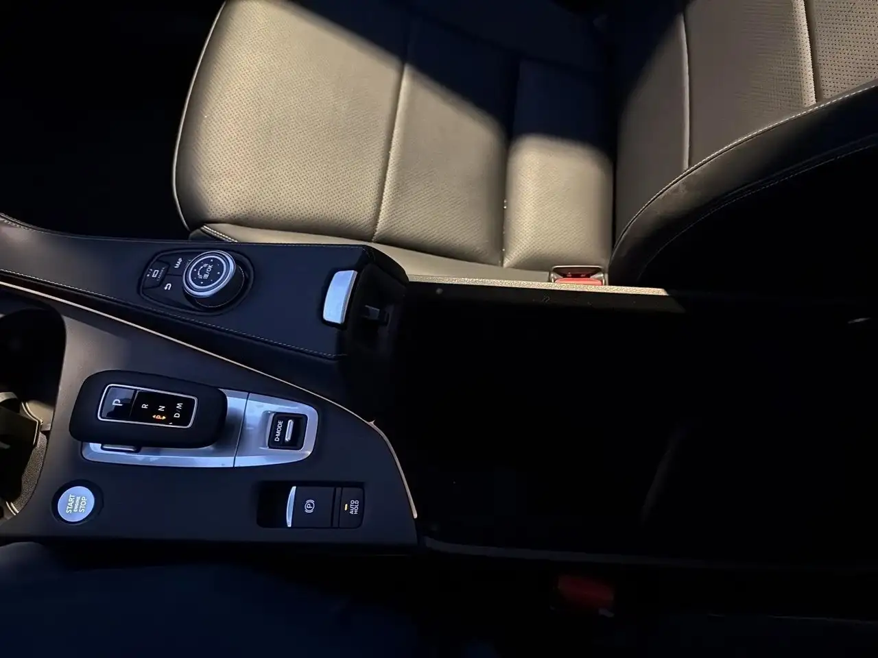 Infiniti QX50 - Image 22