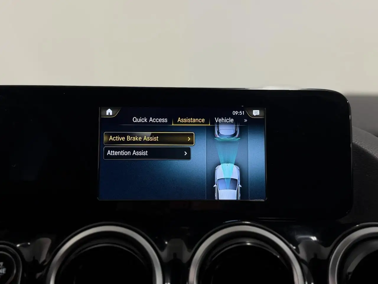 Mercedes-Benz GLA - Image 13