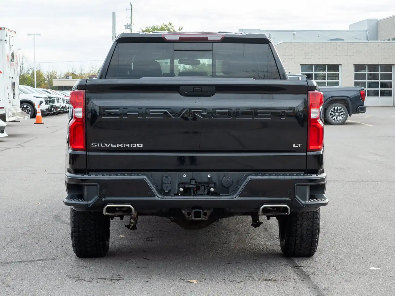 Chevrolet Silverado 1500 - Image 7