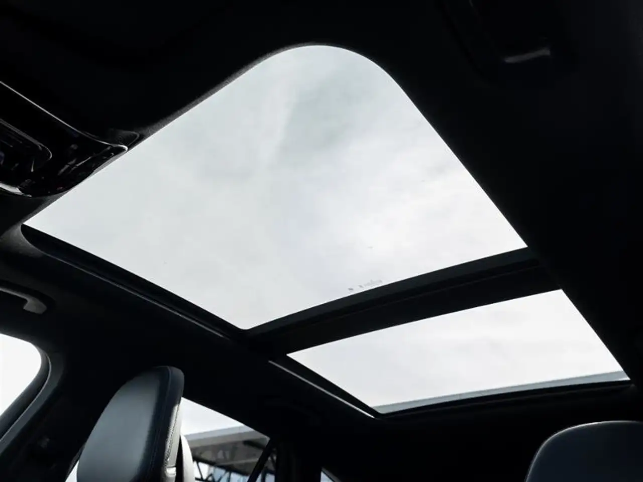 Mercedes-Benz GLC - Image 26