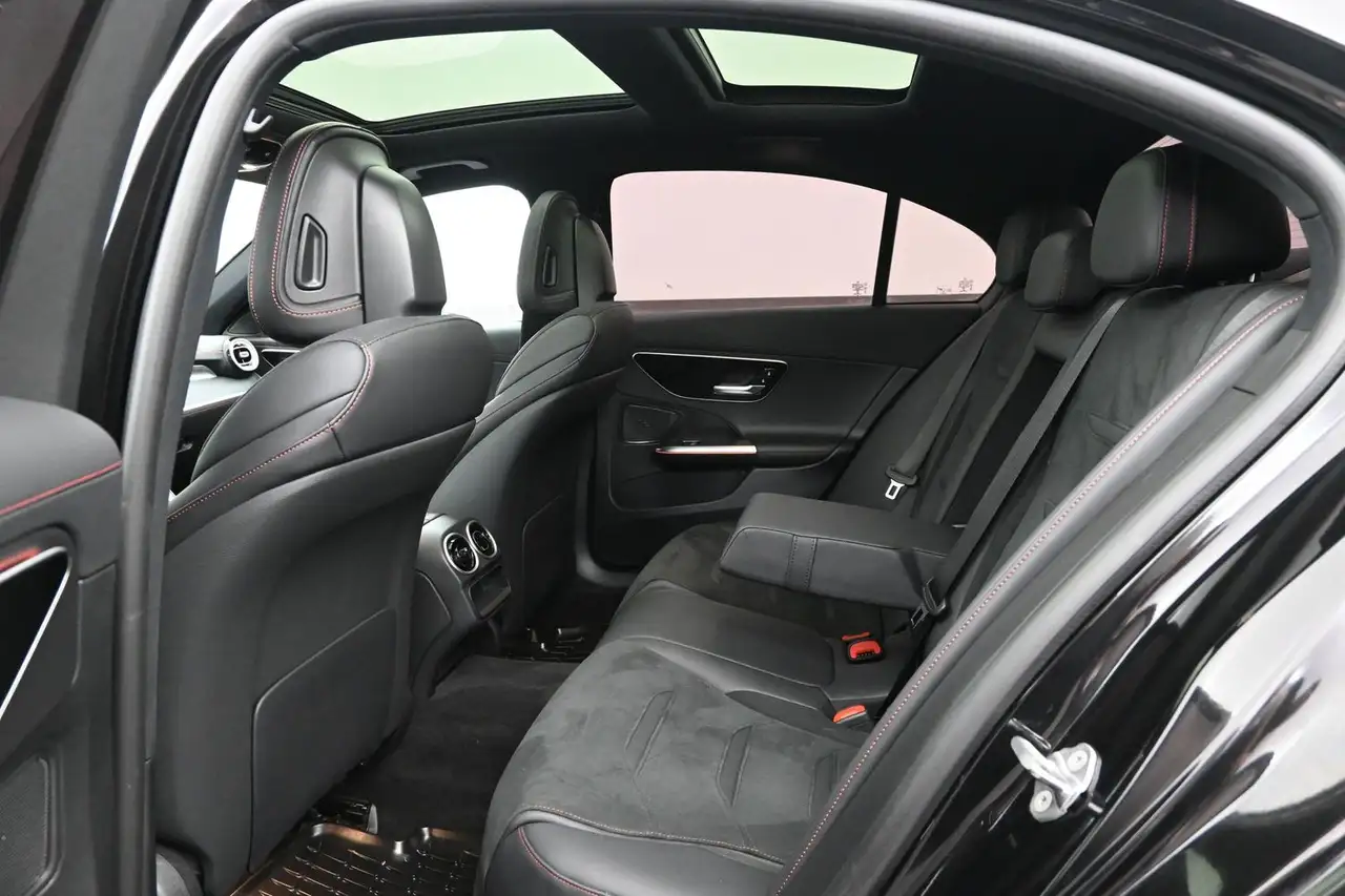 Mercedes-Benz C-Class - Image 24