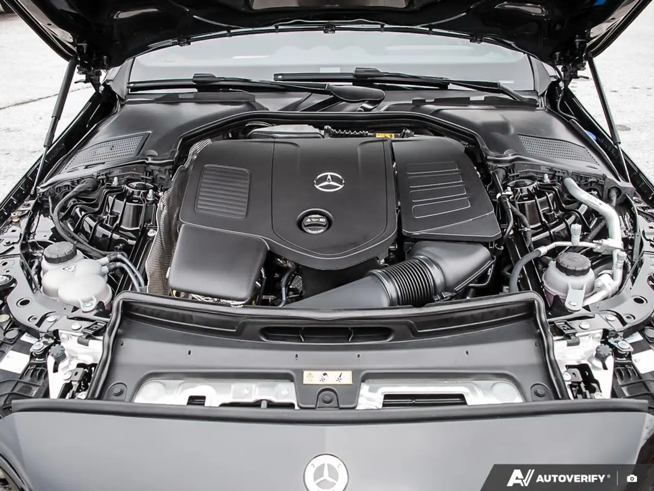 Mercedes-Benz C-Class - Image 7