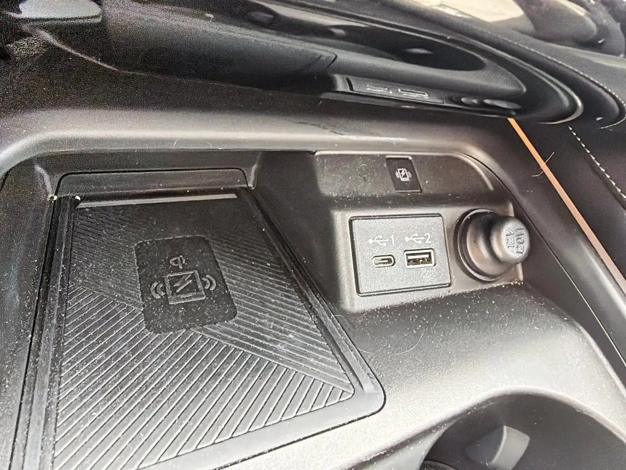Infiniti QX50 - Image 26