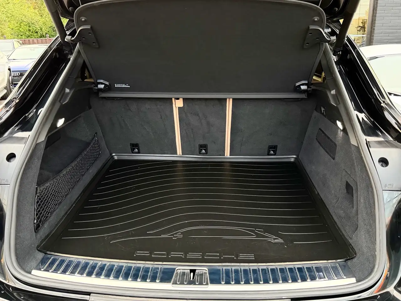 Porsche Cayenne - Image 45