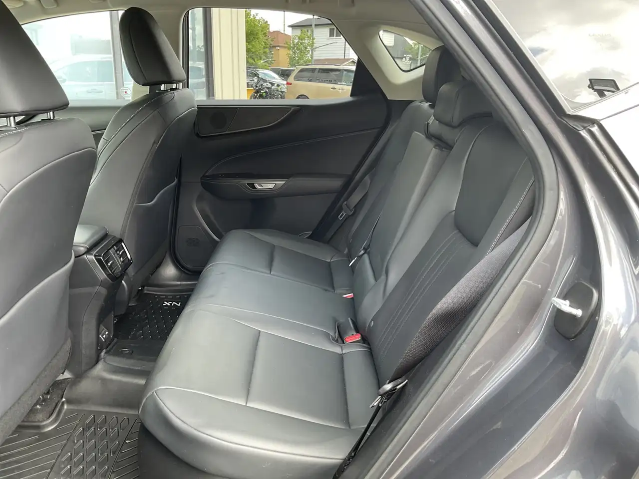 Lexus NX 350h - Image 12