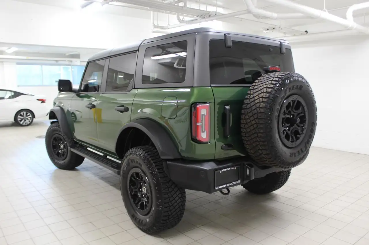 Ford Bronco - Image 4