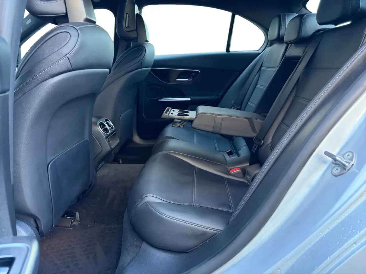 Mercedes-Benz C-Class - Image 19