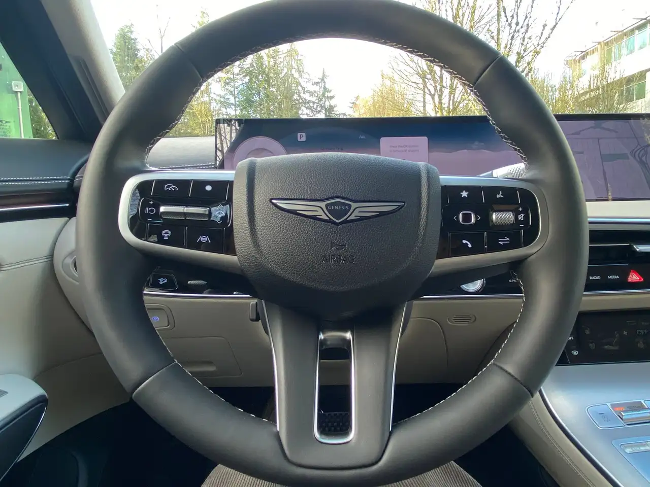 Genesis GV70 - Image 17