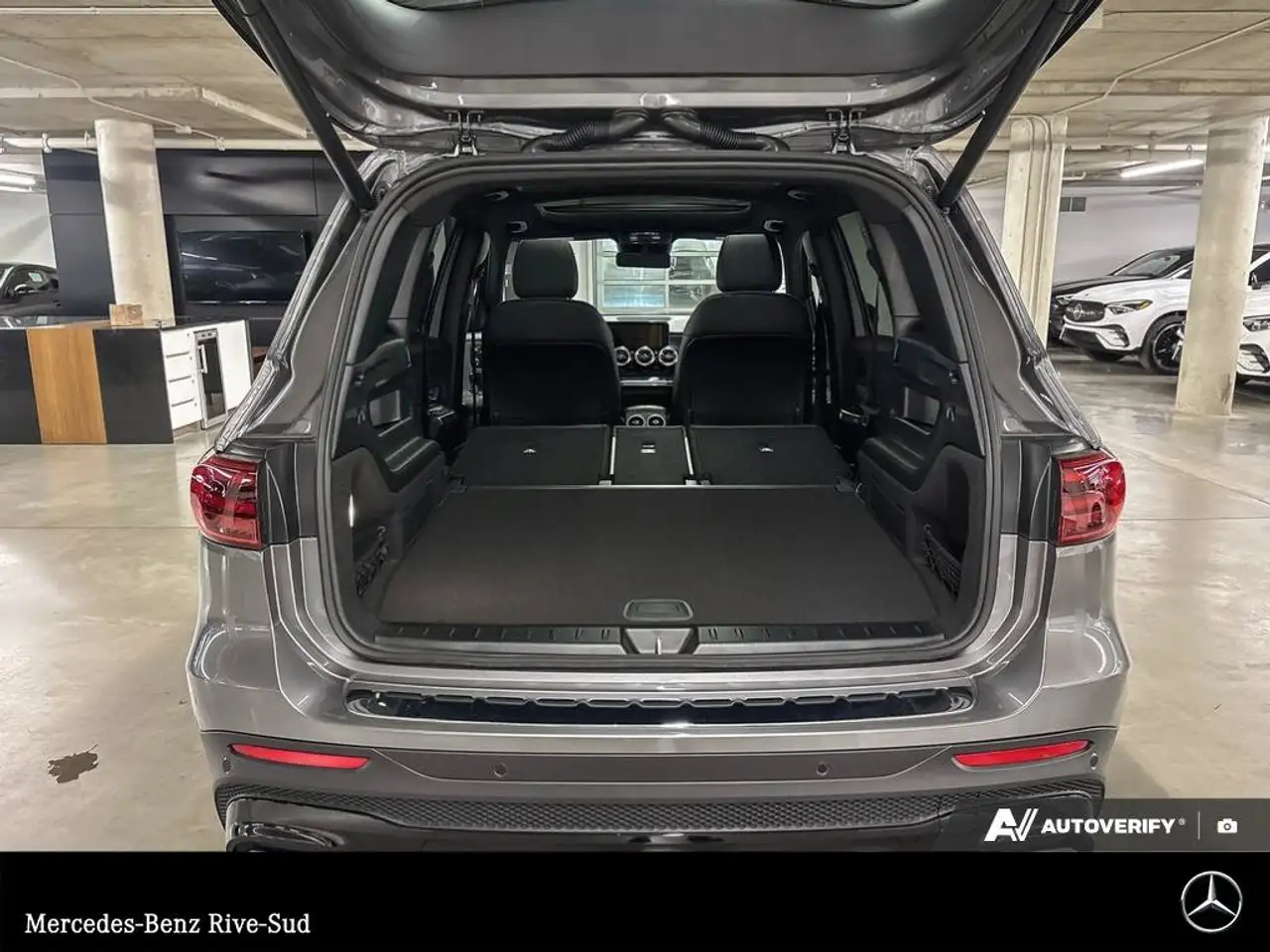 Mercedes-Benz GLB - Image 20