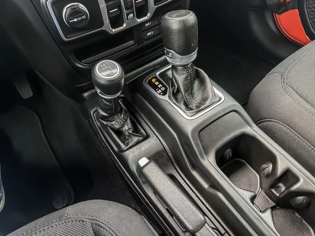 Jeep Wrangler - Image 18