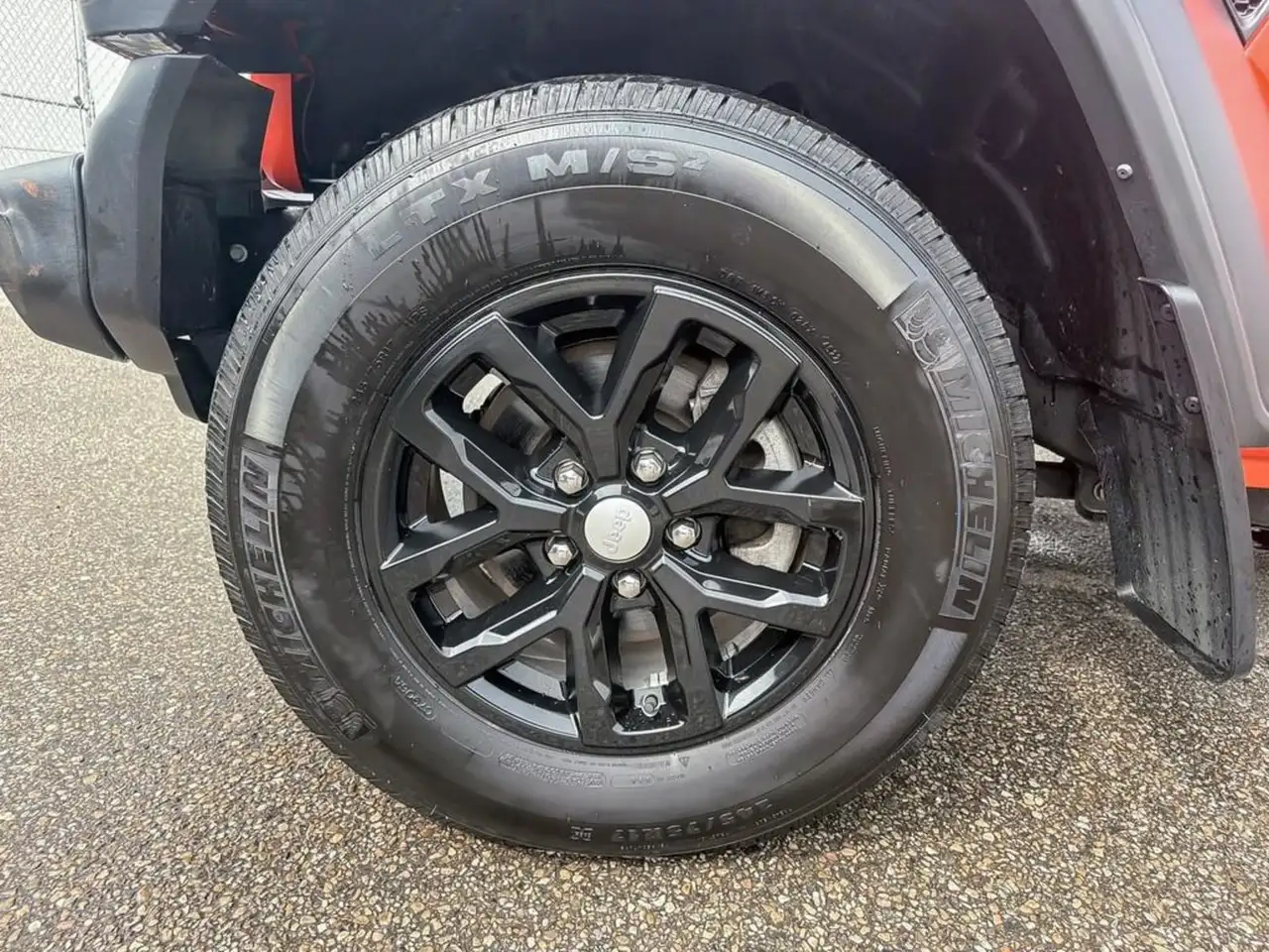 Jeep Wrangler - Image 6