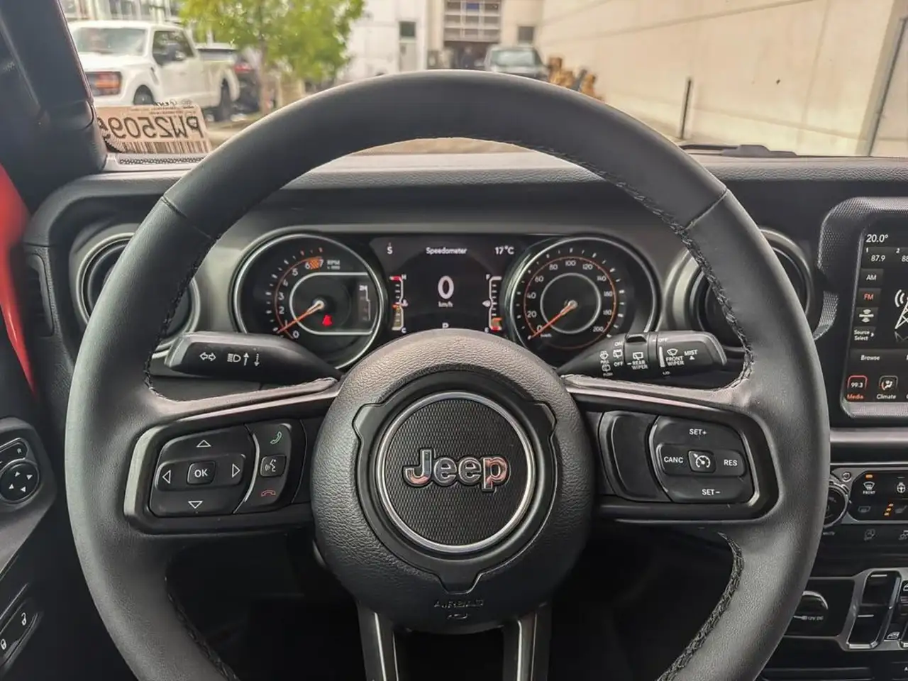 Jeep Wrangler - Image 14
