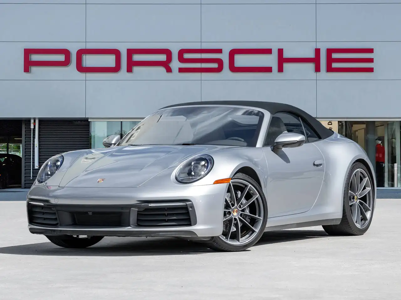 Porsche 911 - Image 2