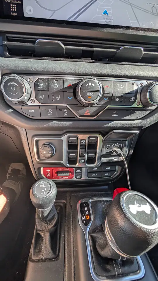Jeep Wrangler - Image 4