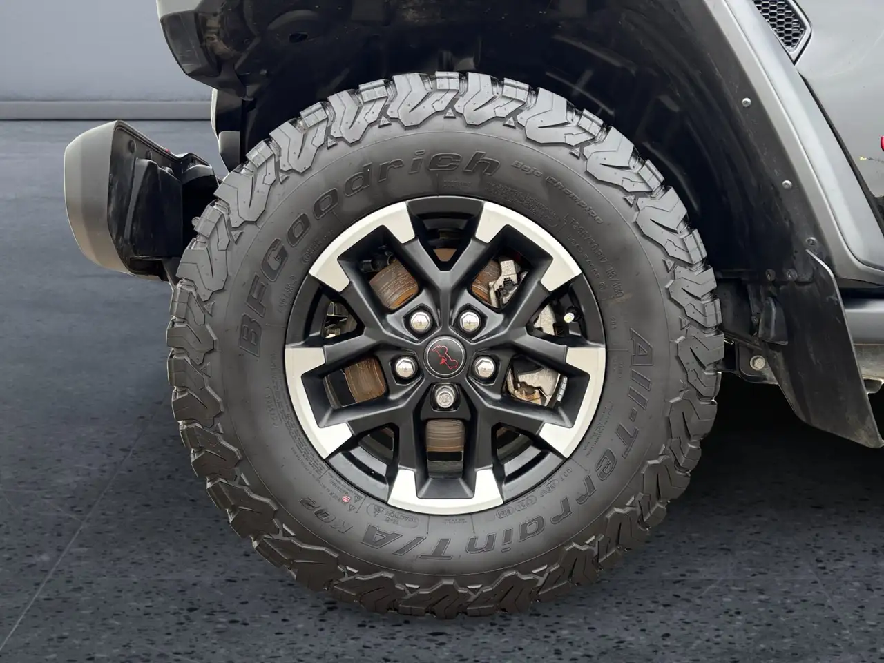 Jeep Wrangler - Image 9