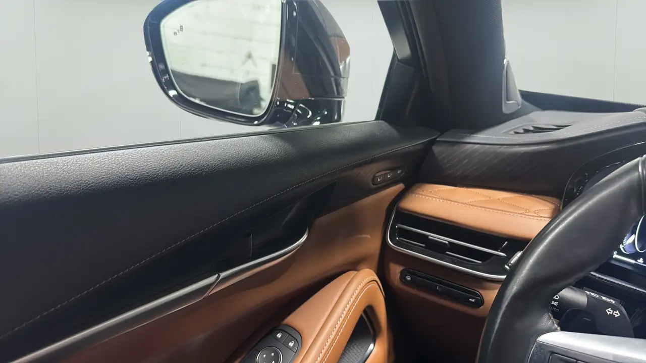 Infiniti QX60 - Image 17