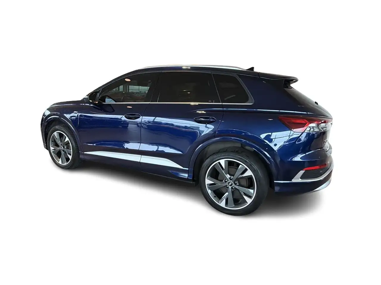 Audi Q4 e-tron - Image 9