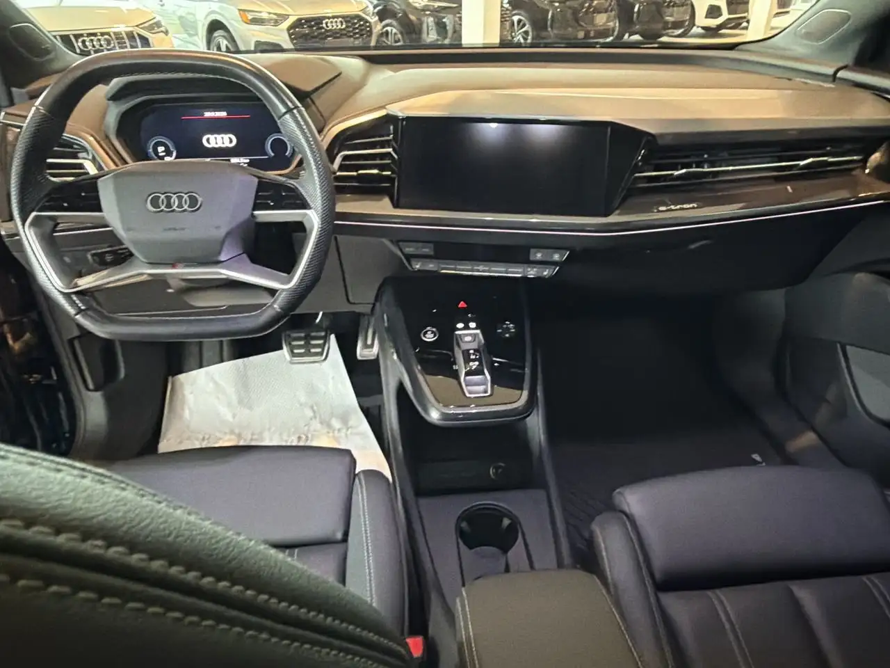 Audi Q4 e-tron - Image 29