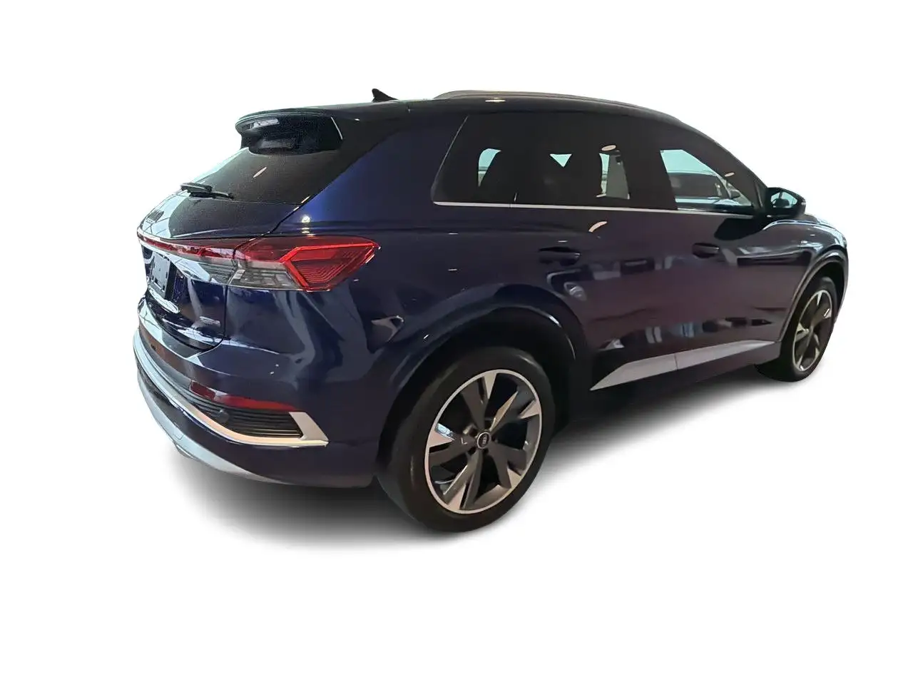 Audi Q4 e-tron - Image 15