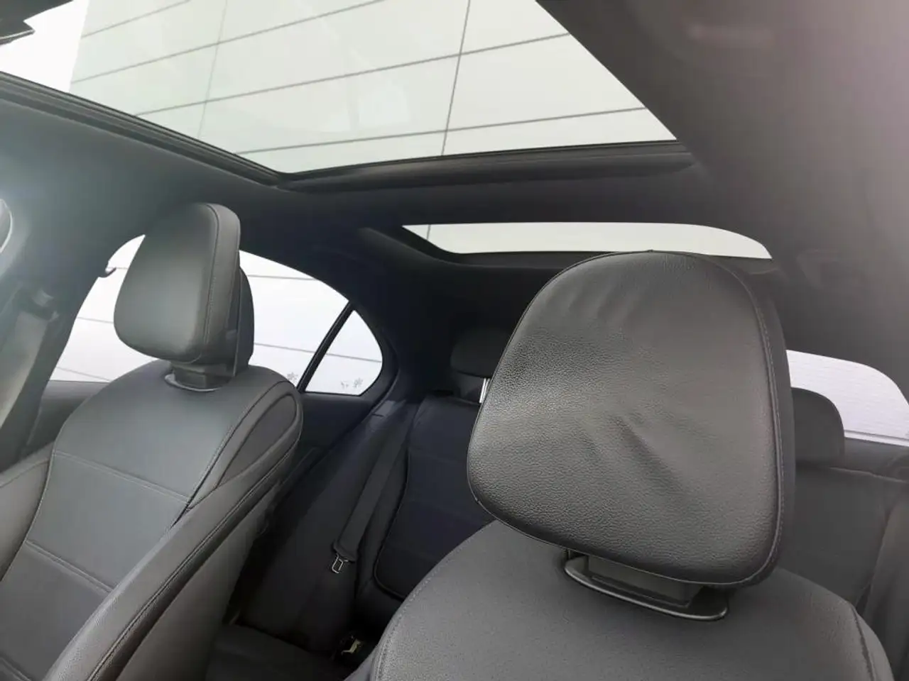 Mercedes-Benz C-Class - Image 21