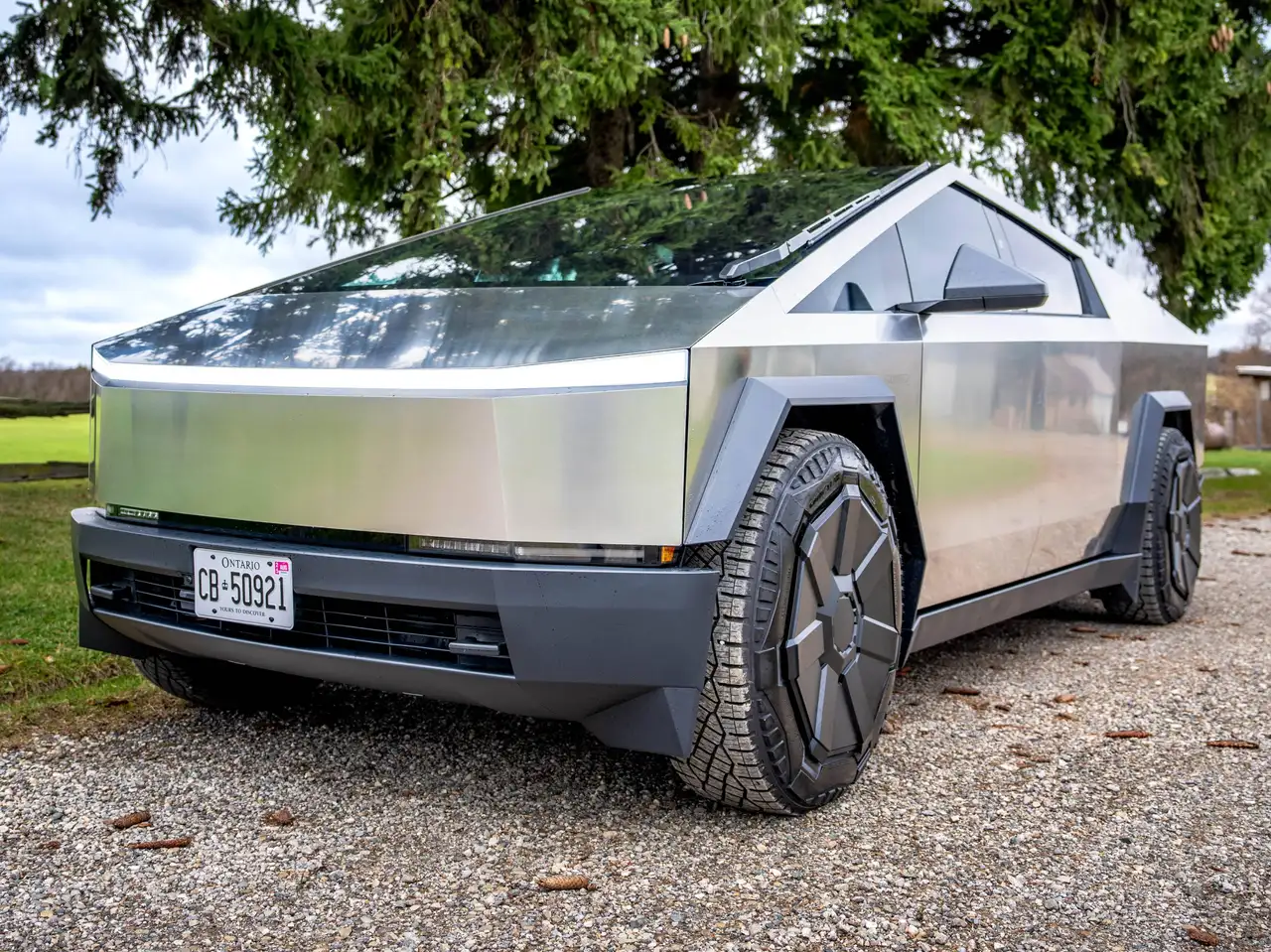 Tesla Cybertruck - Image 4