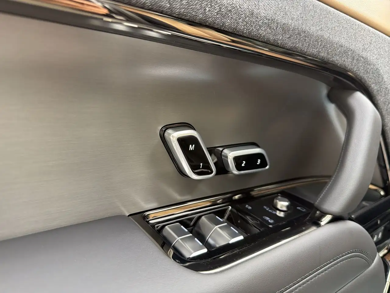 Land Rover Range Rover Sport - Image 9