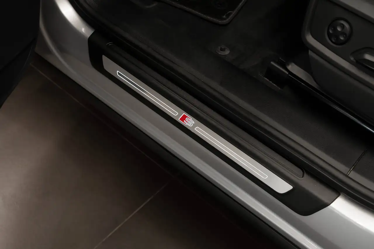 Audi SQ5 - Image 31