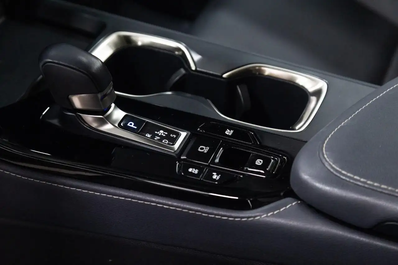 Lexus NX 350h - Image 12