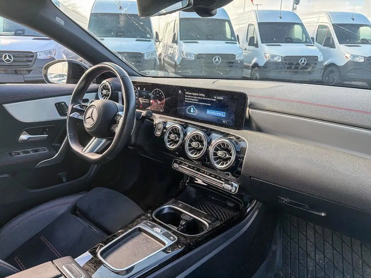 Mercedes-Benz CLA - Image 15