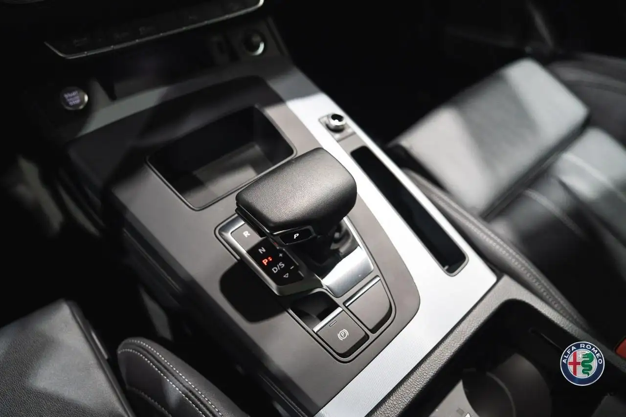 Audi Q5 - Image 13