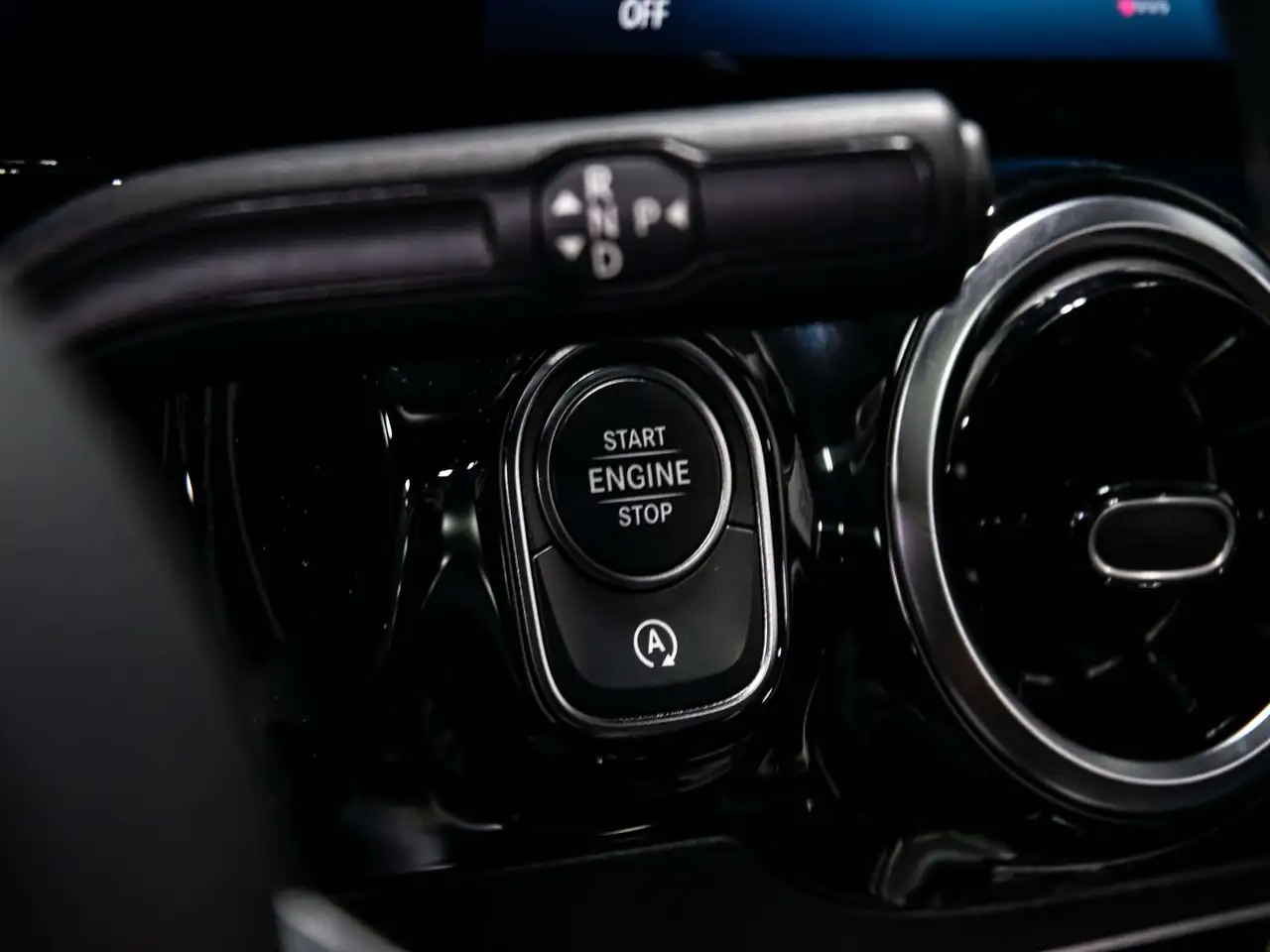 Mercedes-Benz GLA - Image 20