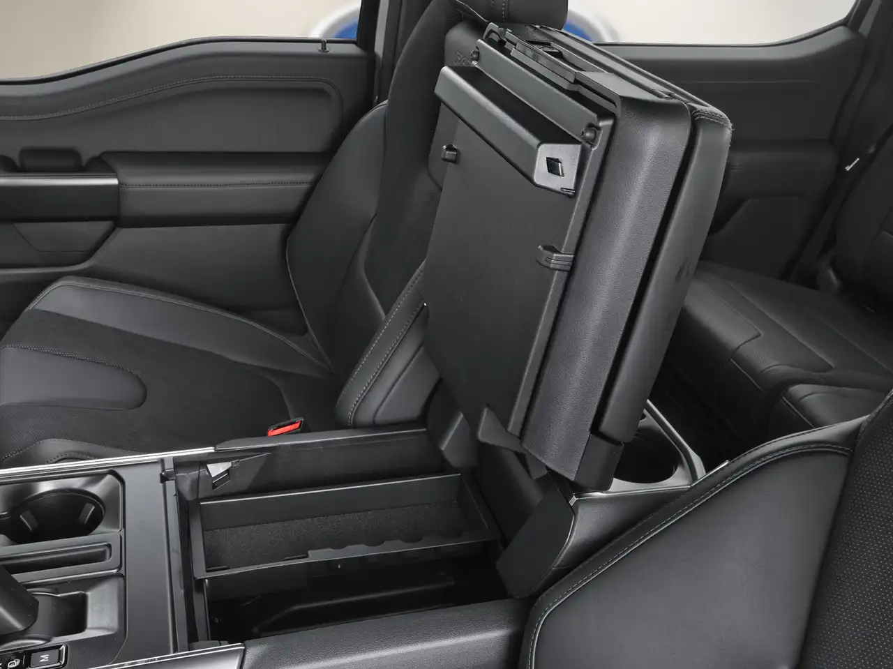 Ford F-150 - Image 10