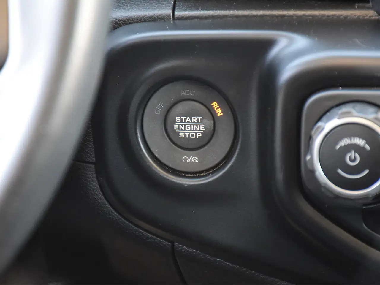 Jeep Wrangler - Image 21