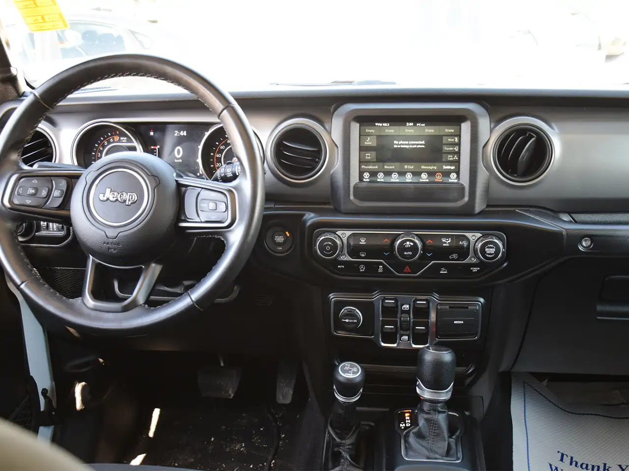 Jeep Wrangler - Image 15
