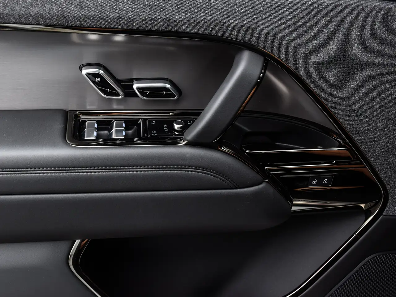 Land Rover Range Rover Sport - Image 24