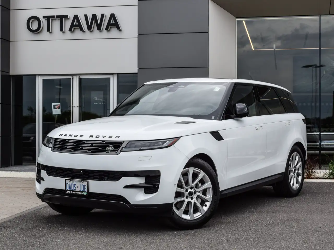 Land Rover Range Rover Sport - Image 1