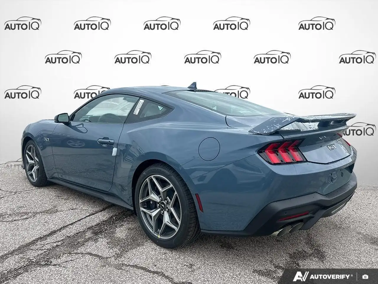 Ford Mustang - Image 3