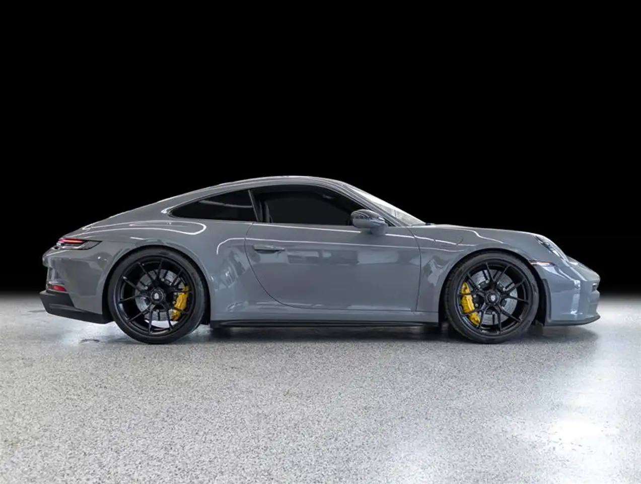 Porsche 911 - Image 3