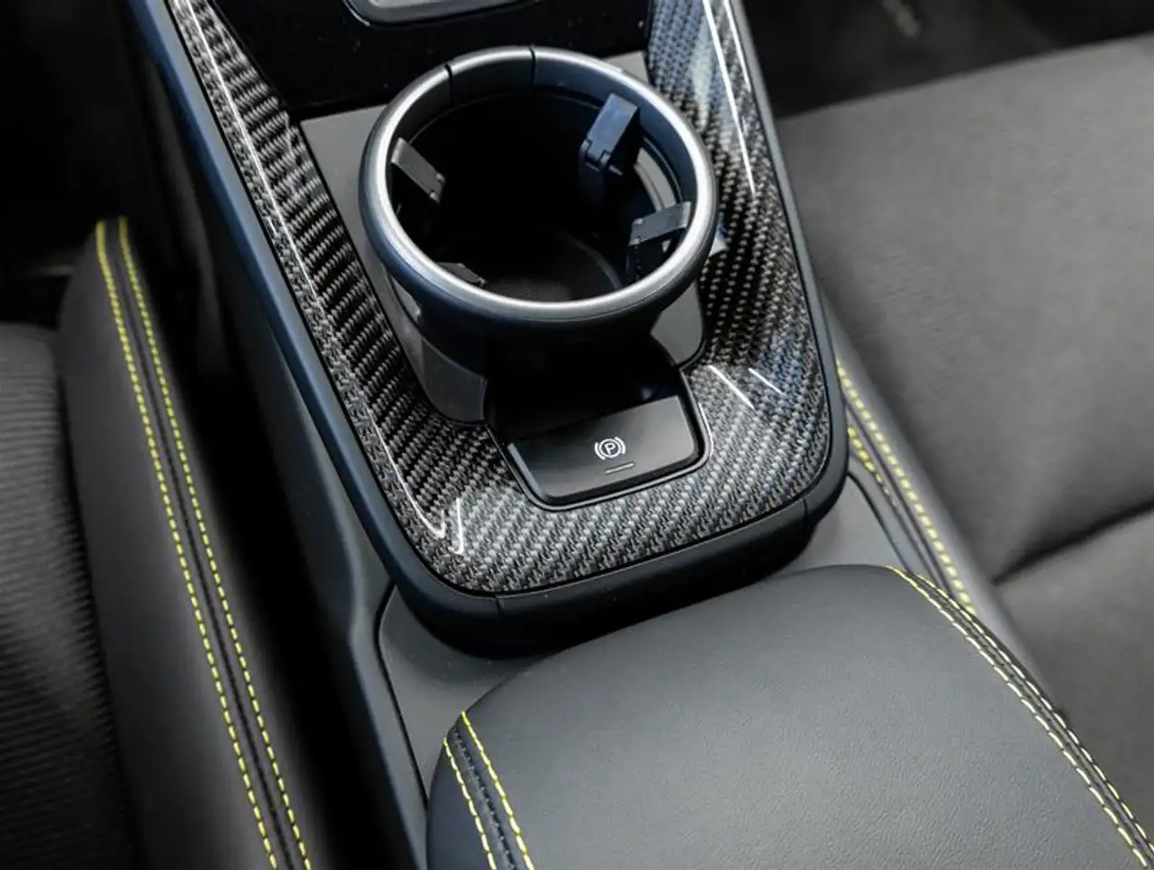 Porsche 911 - Image 22