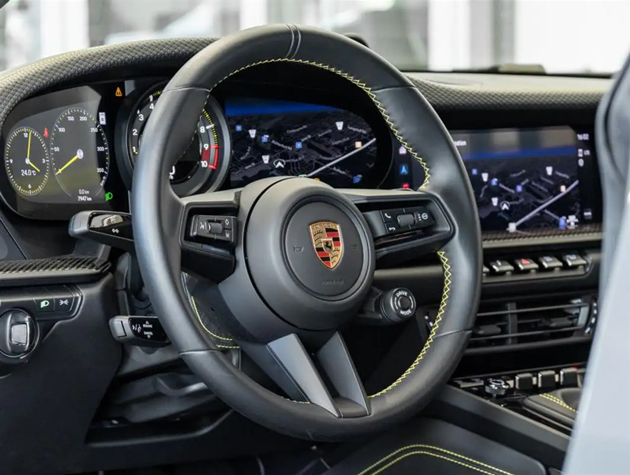 Porsche 911 - Image 2