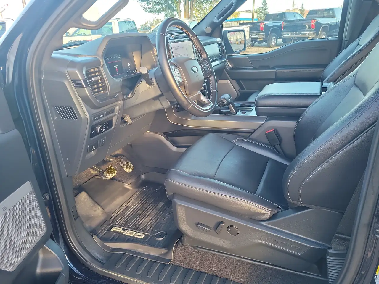 Ford F-150 - Image 11