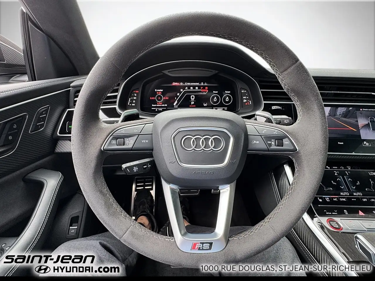 Audi RS Q8 - Image 15